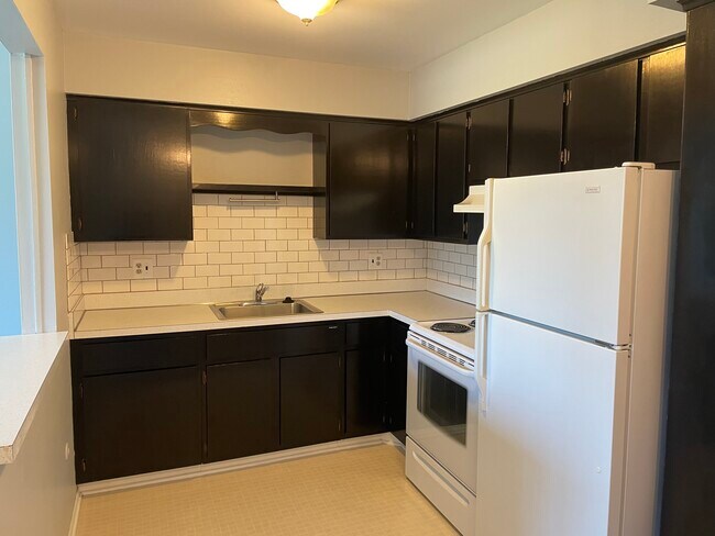 Kitchen - Virginia Place