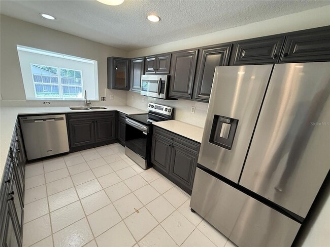 Building Photo - 641 Brookside Rd