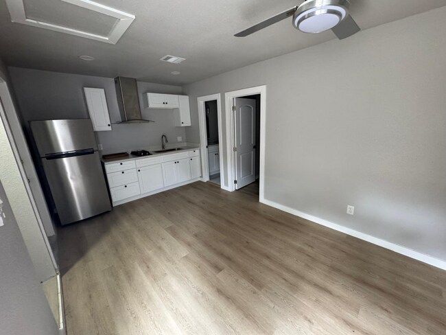 Building Photo - 5926 Par 4 Dr