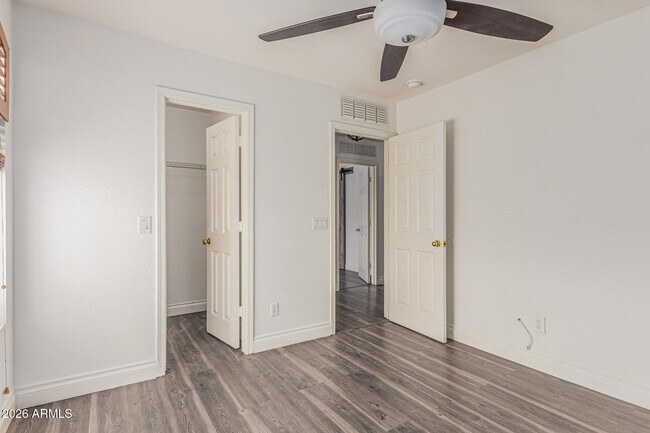 Building Photo - 11114 W Pierson St