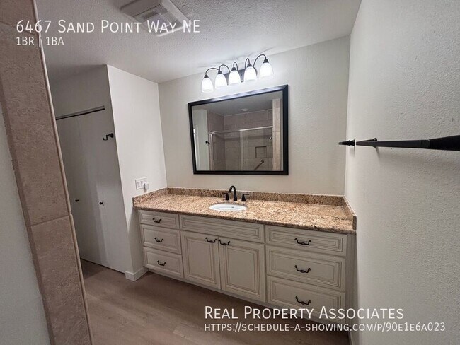 Building Photo - 6467 Sand Point Way NE