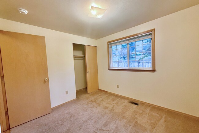 Building Photo - Sunny Rambler on Corner Lot with Large Fenced Yard & Deck