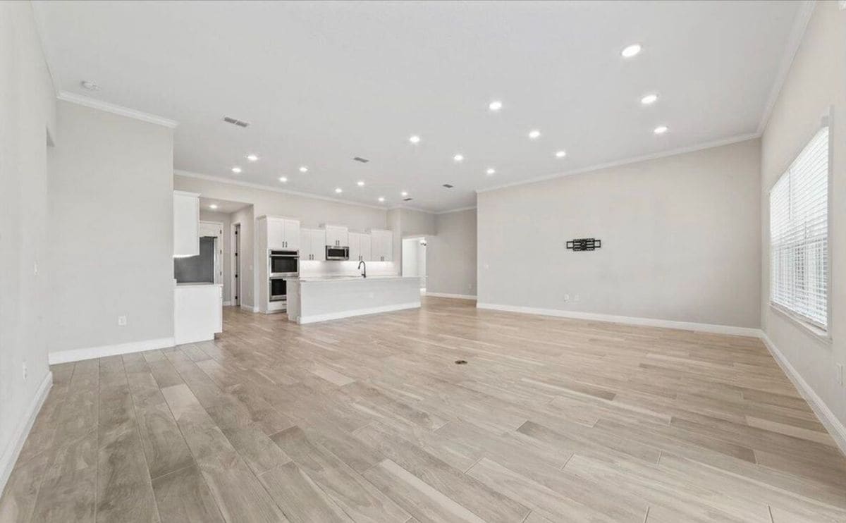 Building Photo - 5089 Realm Run