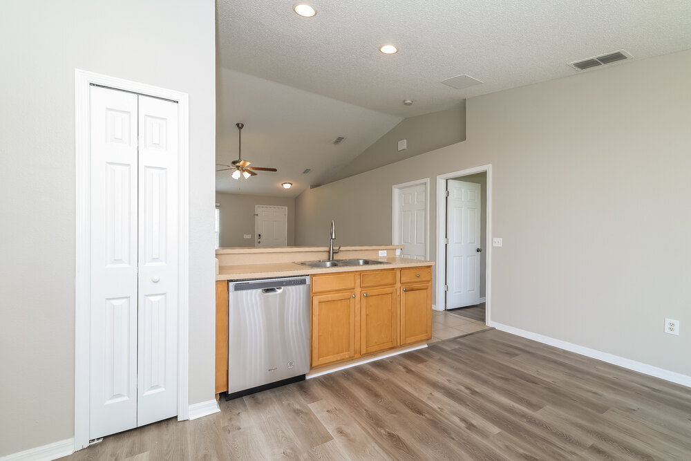 Building Photo - 1140 Chesterfield Ct