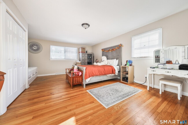 Building Photo - 41 Trout Brook Dr