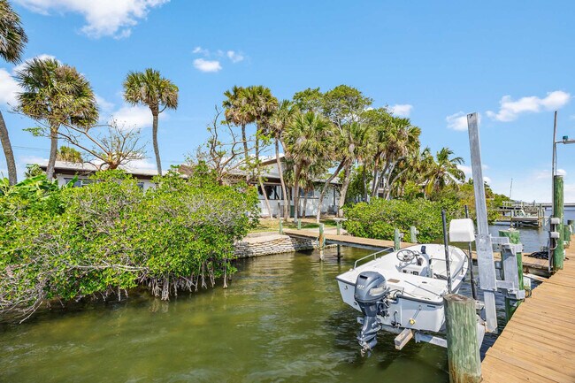 Building Photo - 11560 Dragon Point Dr