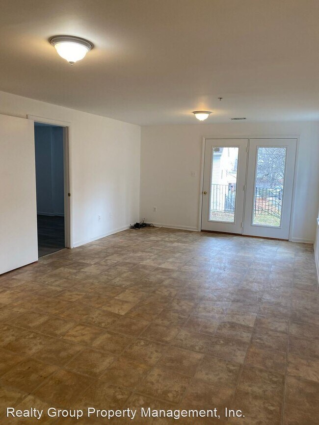 Building Photo - 4 br, 3.5 bath House - 18148 Royal Bonnet ...