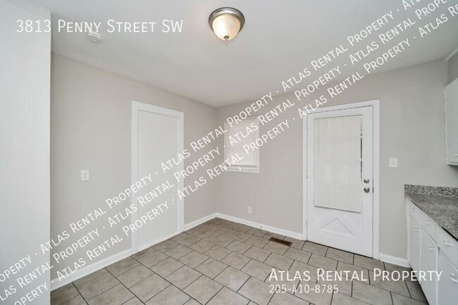 Building Photo - 3813 Penny St SW