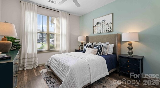 Building Photo - 15155 Ollie Dr