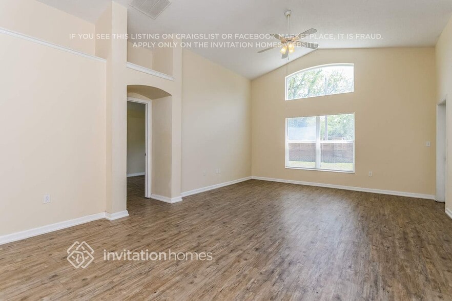 Building Photo - 2102 Flintlock Blvd