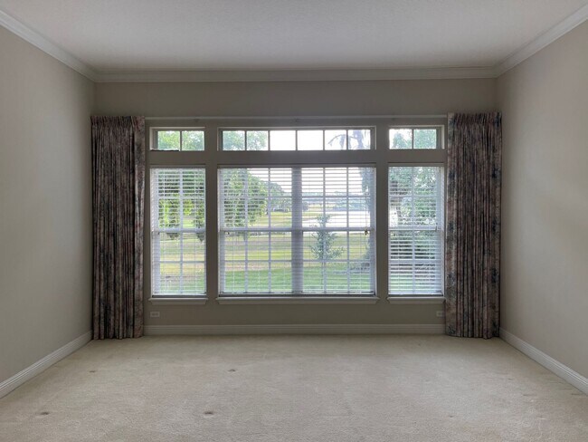 Building Photo - 2054 Sawgrass Dr