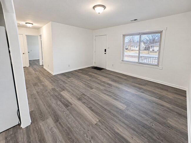 Building Photo - 7743 Delmar Ave