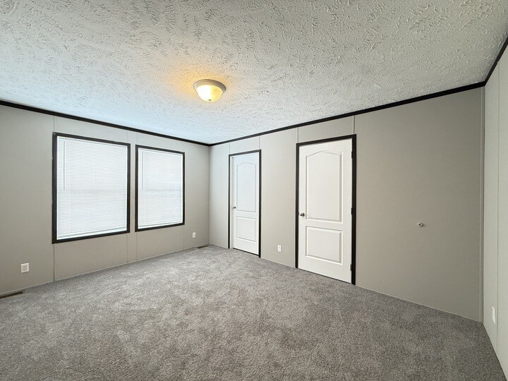 Building Photo - 10610 State Rte 762