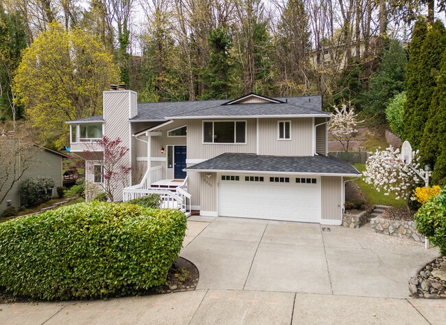 Building Photo - 5235 Highland Dr