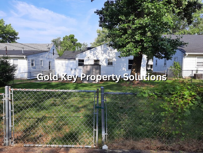 Building Photo - 4 BR 1 BA House Near Ball State with Washe...