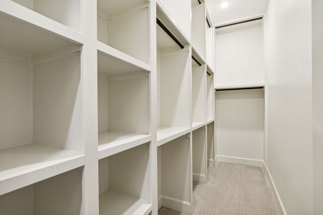 Building Photo - 2232 Grey September St