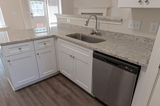 Building Photo - Home for rent in Prattville