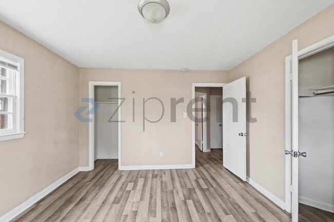 Building Photo - 1108 Walnut St