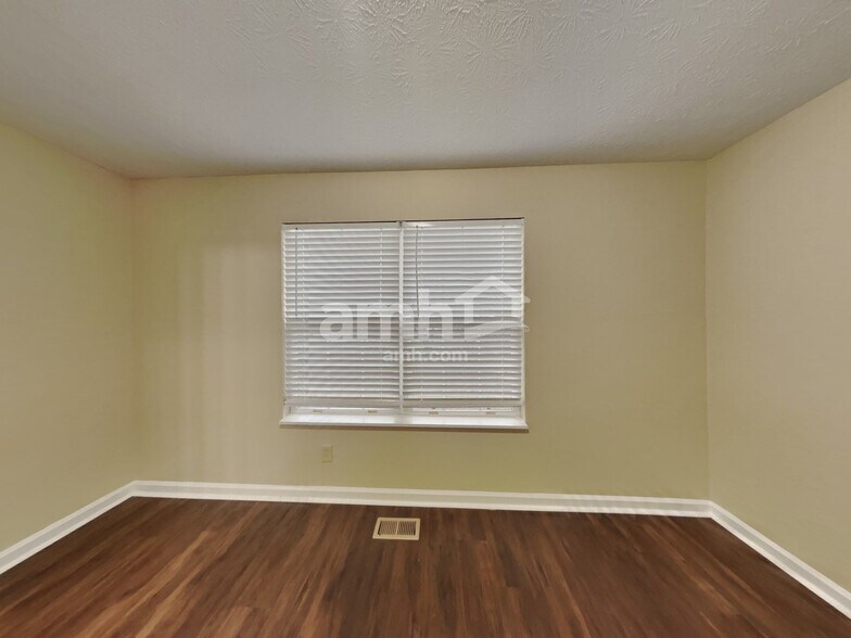 Building Photo - 5568 Alcott Ln