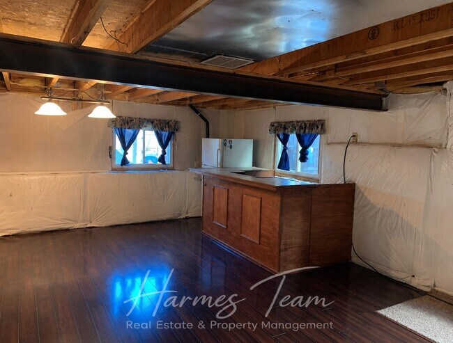 Building Photo - 4 Bed 4 Bath Home in School District 11