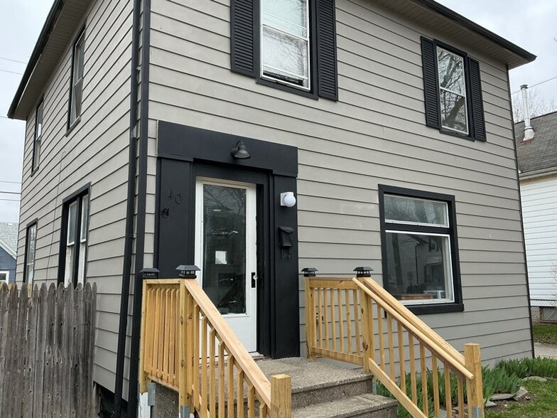 Building Photo - 40 Ferrin Pl
