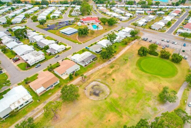 Building Photo - 2 BR, 2 BA Home in the Mainlands on the 18...