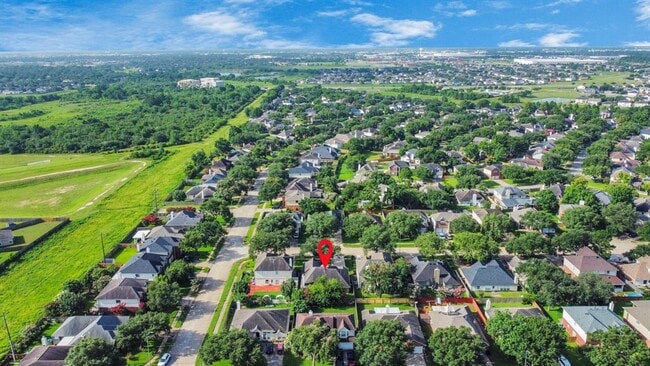 Building Photo - 21106 Brookrock Cir