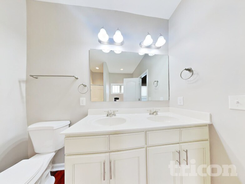 Building Photo - 89 Battery Way