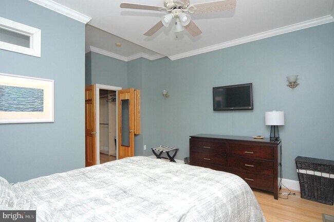 Building Photo - 706 S Bond St