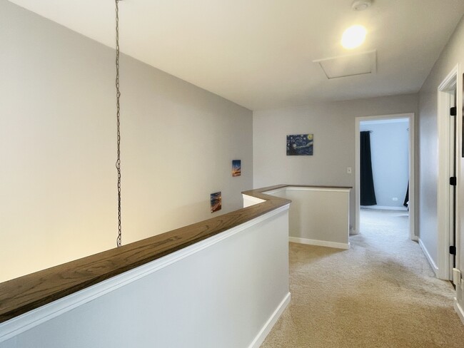 Building Photo - 1385 Redbridge Ct