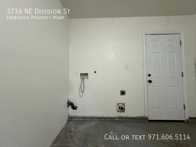 Building Photo - 3716 NE Division St