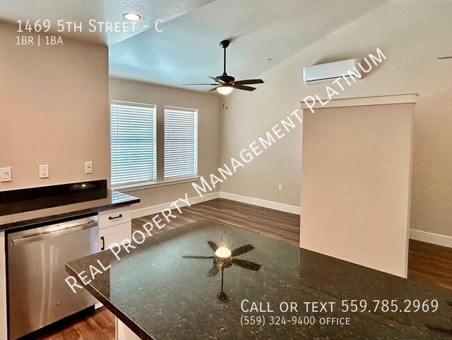 Building Photo - 1469 5th St