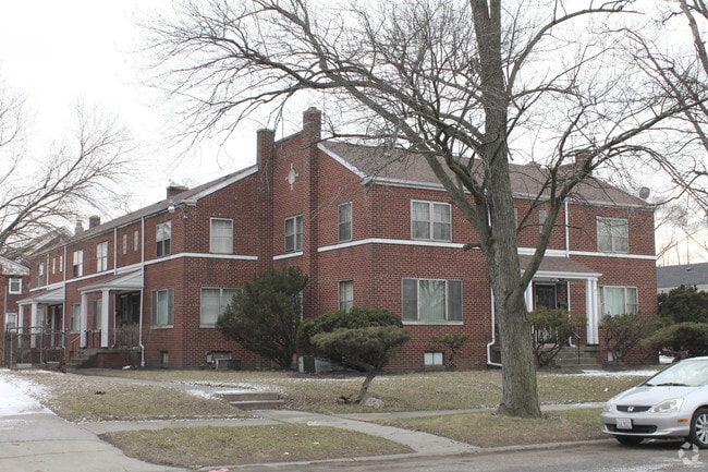 Primary Photo - Tyler Street Apartments