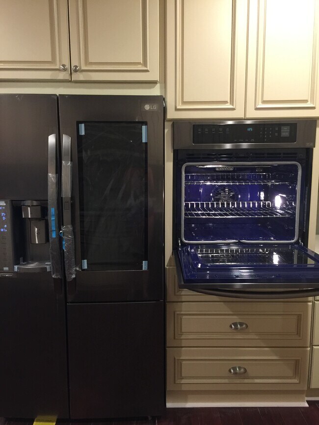 Building Photo - 5000 Wildeoak Trail