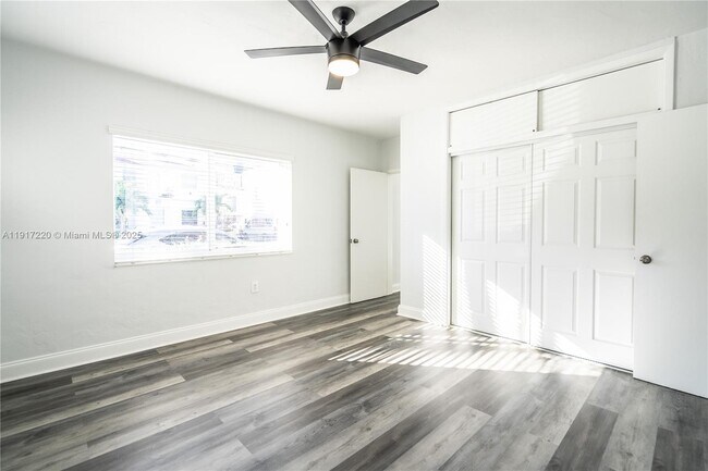 Building Photo - 7911 Abbott Ave