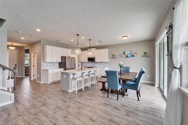 Building Photo - 13113 Rain Lily Dr