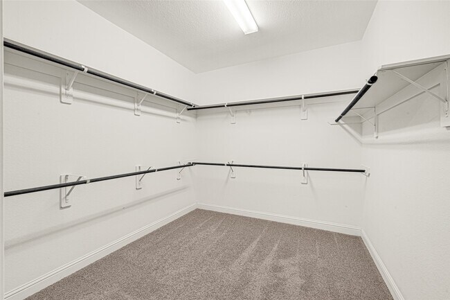 Building Photo - 7346 Enchanted Island Ln