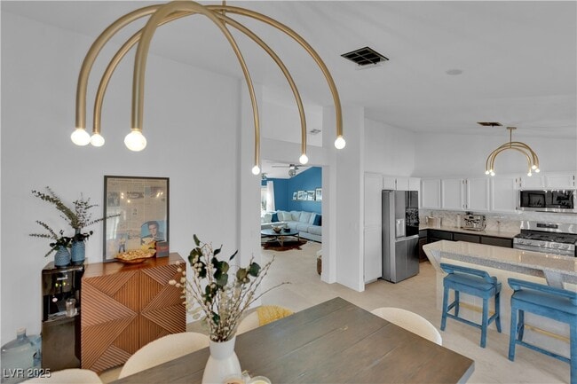 Building Photo - 343 John Henry Dr