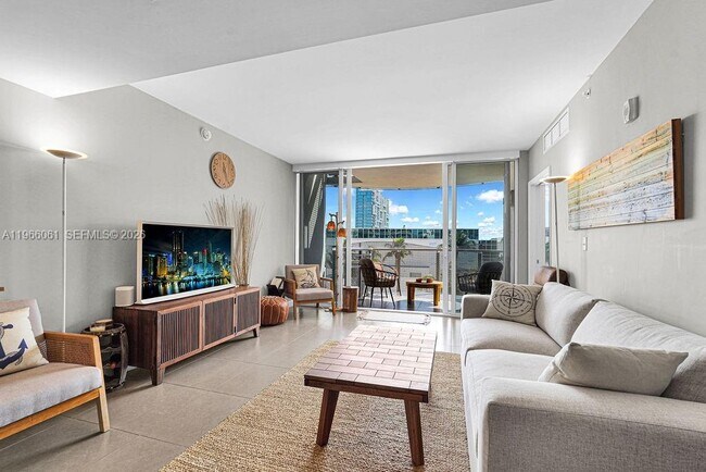 Building Photo - 2155 Washington Ct