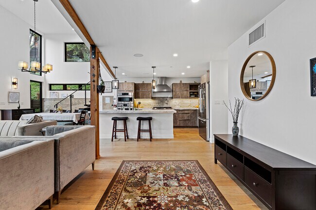 Building Photo - 20932 Canyon Trl