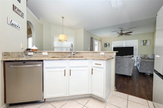 Building Photo - 200 Patrice Hope St