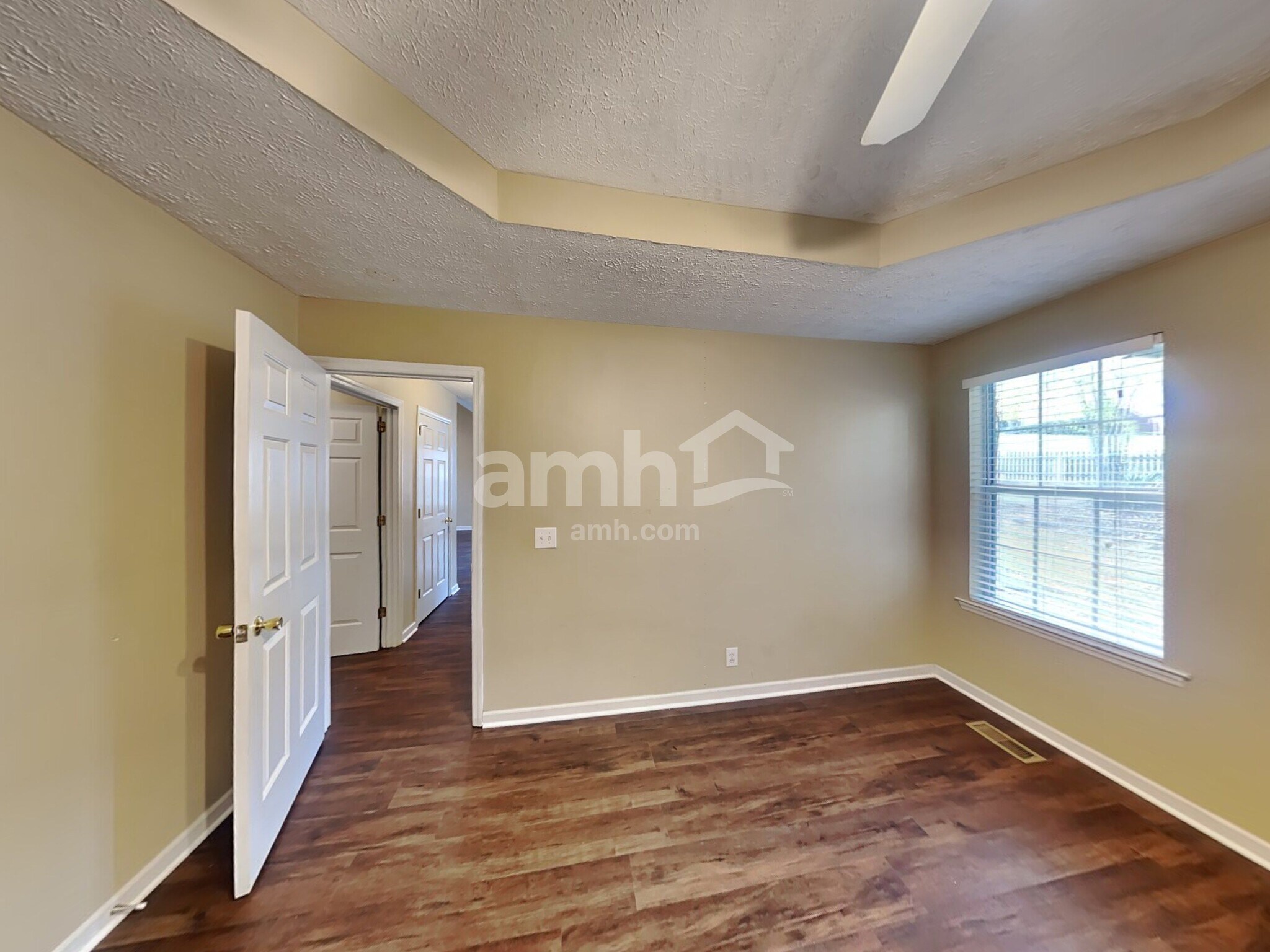 Building Photo - 196 Breakwater Dr