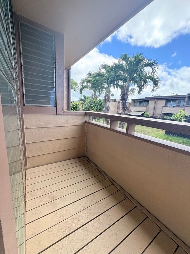 Building Photo - Partly Furnished 3-Bedroom, 2.5 Bath Townhouse at Kaholo Hale.  Pets Okay!