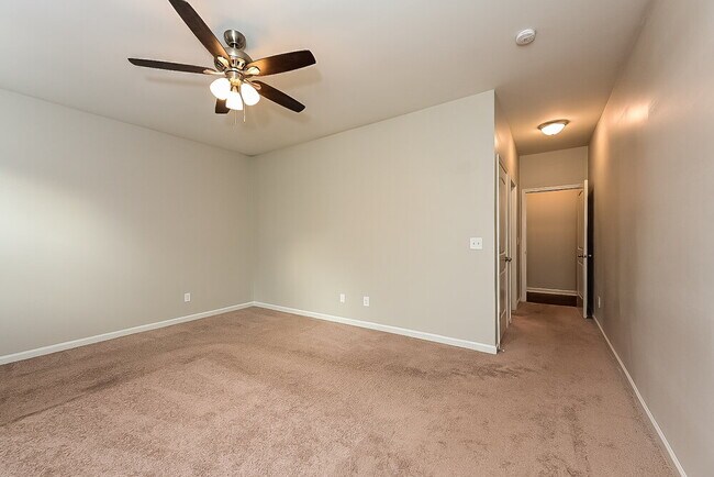 Building Photo - 700 Feldwood Ln