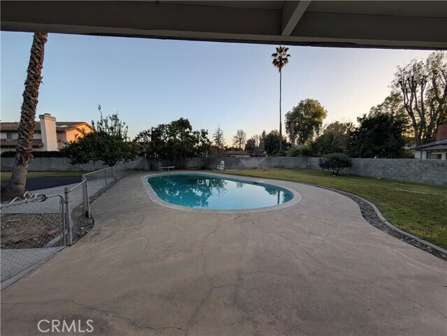 Building Photo - 1921 6th Ave