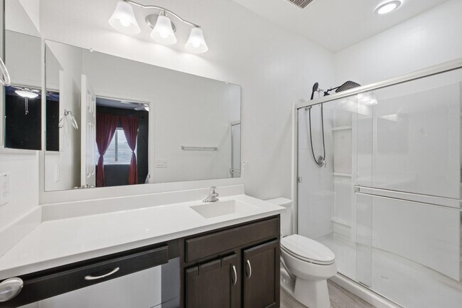 Building Photo - 21359 W Alvarado Rd