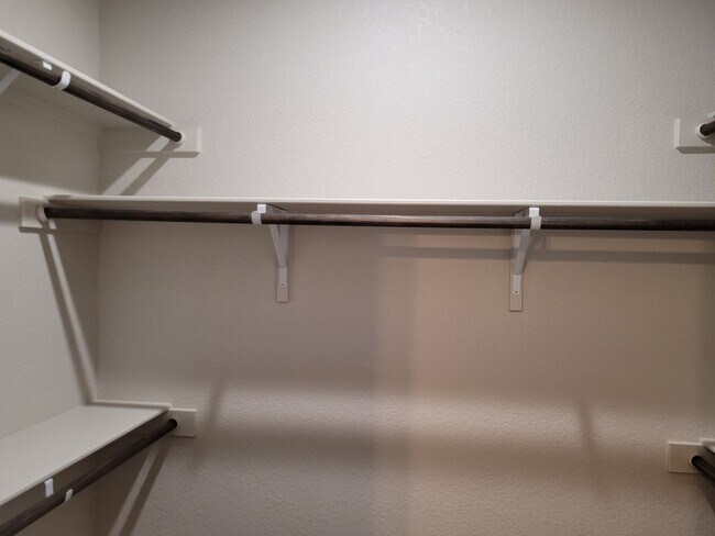 Building Photo - 3/2 Duplex in Seguin
