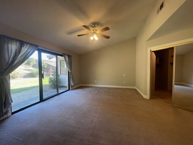 Building Photo - Gorgeous single story Gold River home in C...