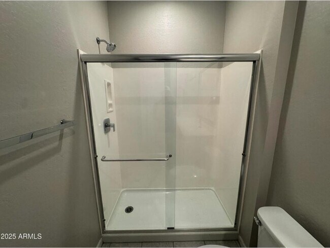 Building Photo - 775 E Furness Dr