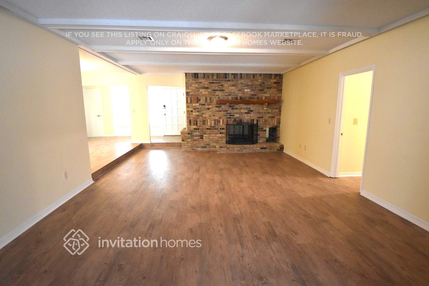 Building Photo - 322 W Hornbeam Dr